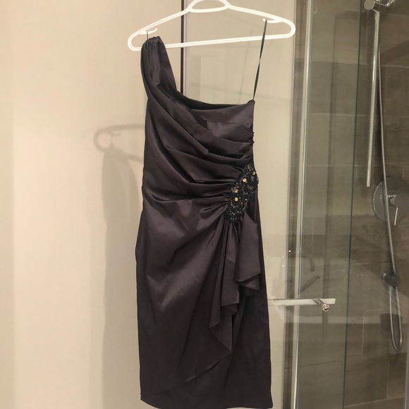 Le Chateau Classy Dress *Like New* - Picture 1 of 4